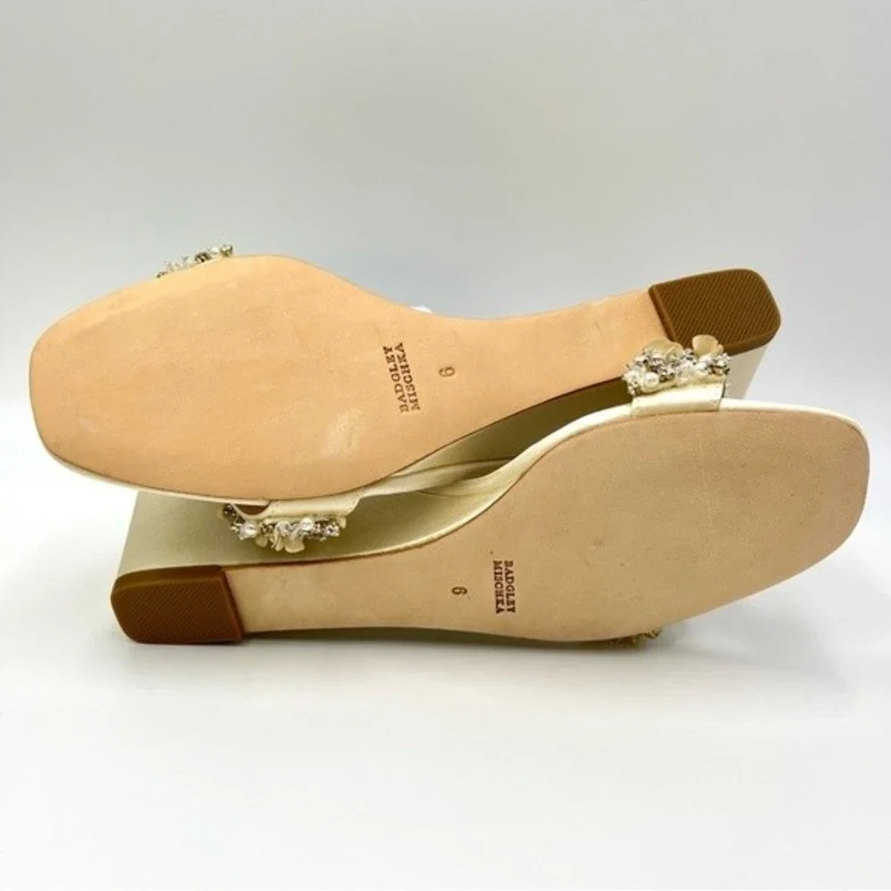Badgley Mischka Size 6 Teasha Ivory Satin Jeweled Low Wedges Sandals Heels Shoes